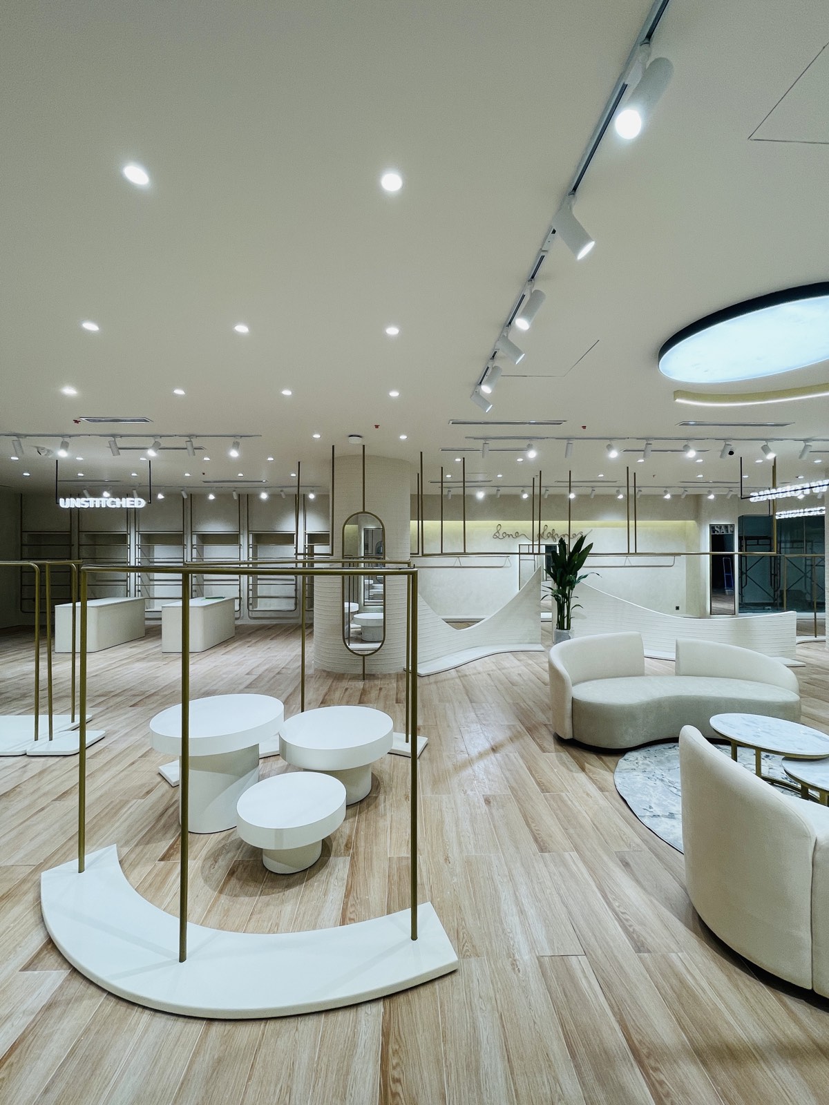 Sana Safinaz Flagship interior 5