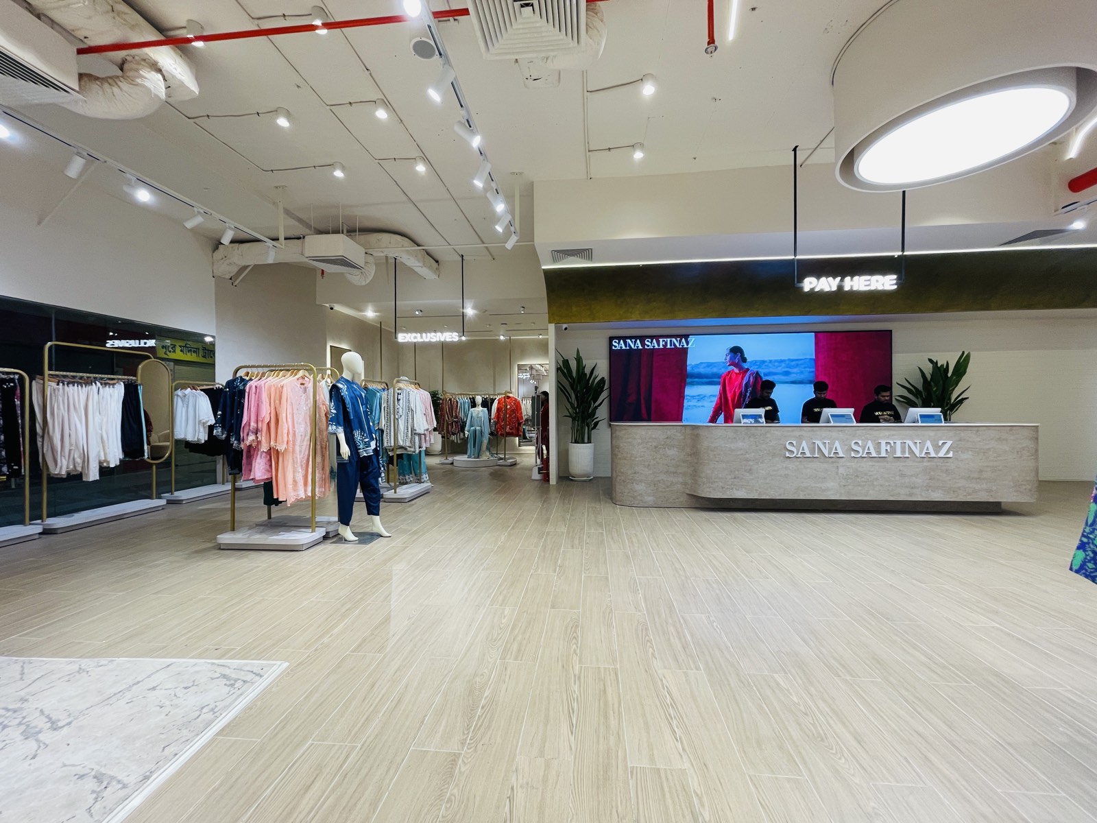 Sana Safinaz — JFP interior 5